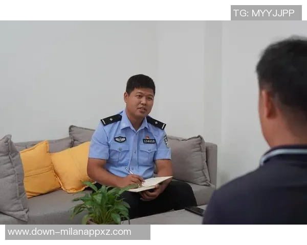 新一代传承梦想成真枪手青训小将向埃泽致敬希望追随你的脚步