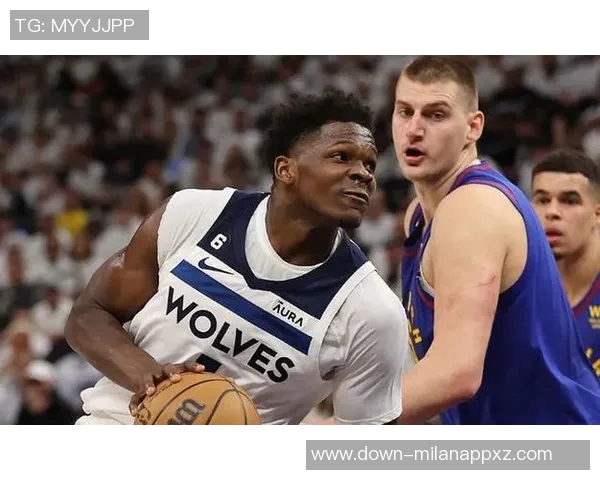 约基奇的从容应对与华子需学习的防守策略分析