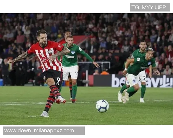 媒体人分析亨德森与小杨配合前景期待未来传球次数增加